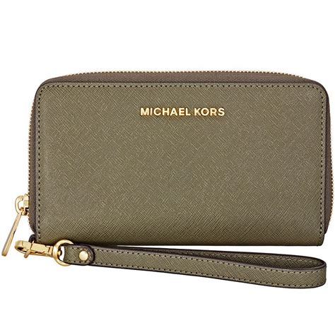 michael kors cell phone holder|Large Leather Smartphone Wristlet .